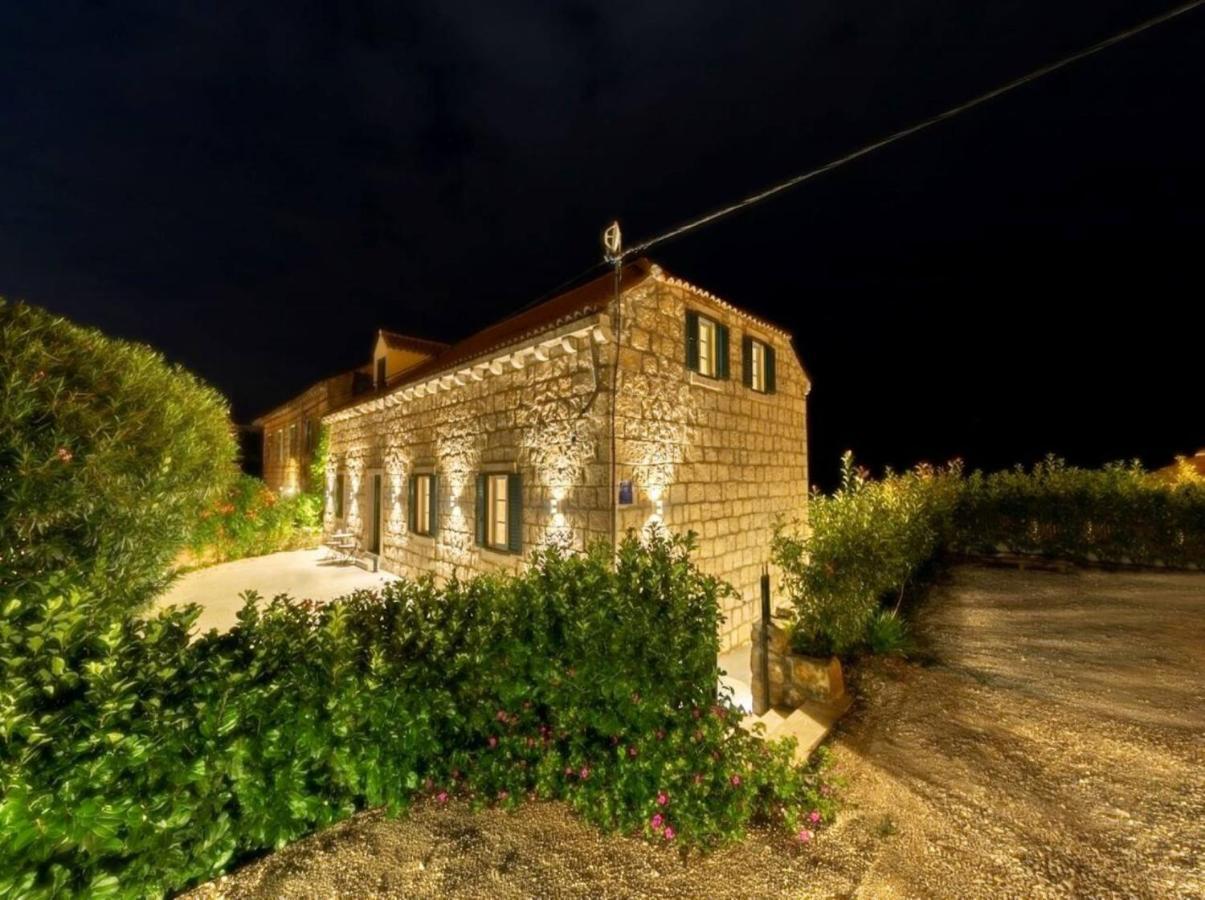 Villa Joe Čilipi 外观 照片